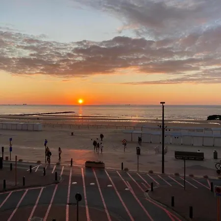 Duplex In With Sea Views 아파트